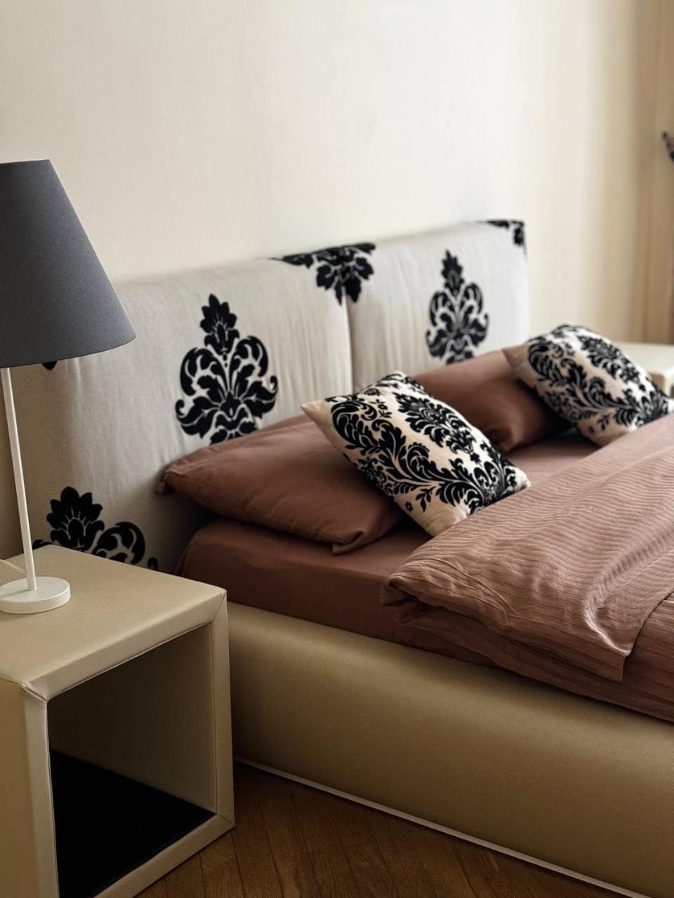 Apartment Menc *